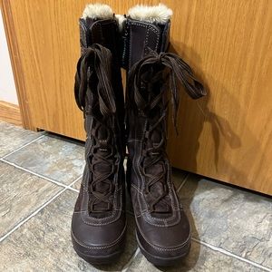 Merrel Snow boots size 10